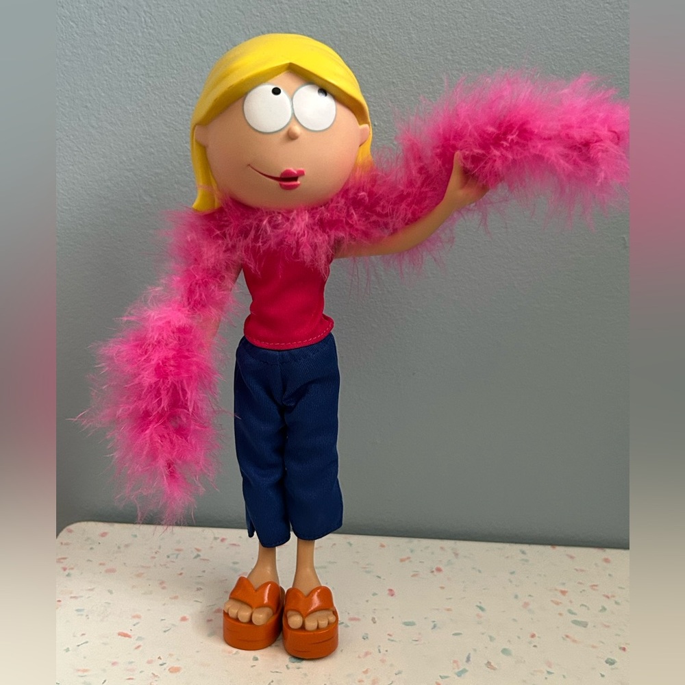 Disney Store Lizzie McGuire
Hilary Duff Doll Our Family Tree Holiday Celebration